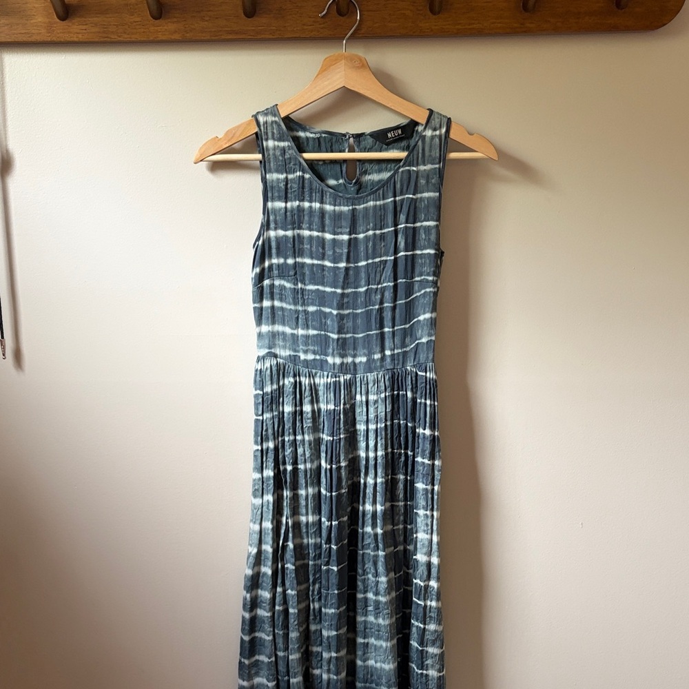 Neuw Blue and White Tie-Dye Sleeveless Maxi Dress